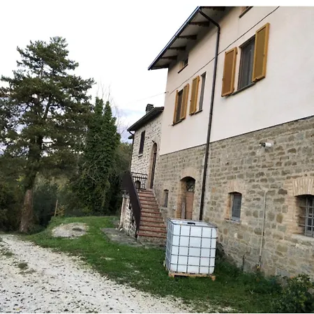 I Cipressi Gualdo Tadino Uniquement De Samedi A Samedi *